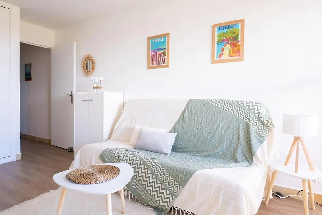 Charmant A 600 M Des Plages Proche Des Commerces Lesclesdenicole Carqueiranne Apartment