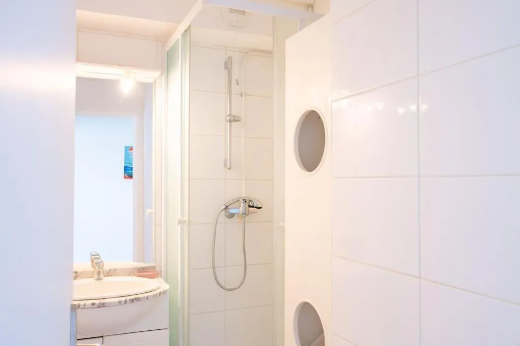 Charmant A 600 M Des Plages Proche Des Commerces Lesclesdenicole Carqueiranne Apartment